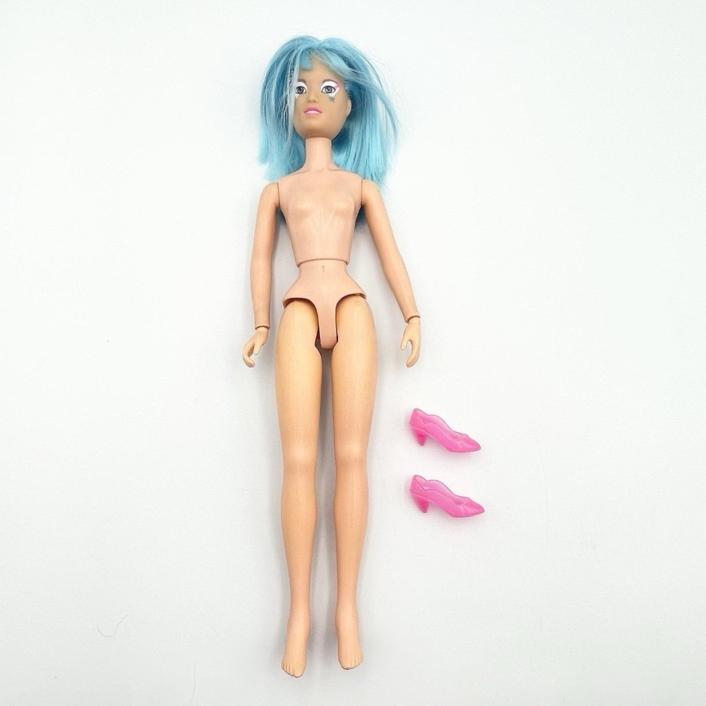 Vintage 1985 Hasbro Jem & The Holograms AJA Doll Blue Hair + Pink Shoes Pumps